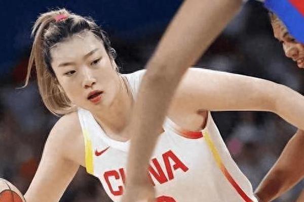 两战轰21分 中国女篮又一26岁1米85悍将崛起 李梦替身13中9真准 宫鲁鸣 两战轰21分 中国女篮又一26岁1米85悍将崛起 李梦替身13中9真准 宫鲁鸣