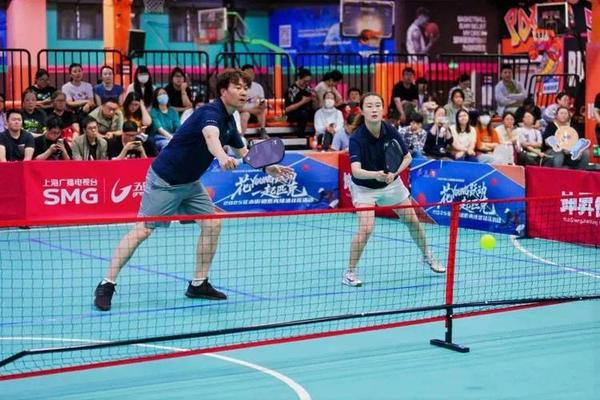花YOUNG跃动 一起匹克 今年夏天匹克球走进花木街道 五星 花YOUNG跃动 一起匹克 今年夏天匹克球走进花木街道 五星
