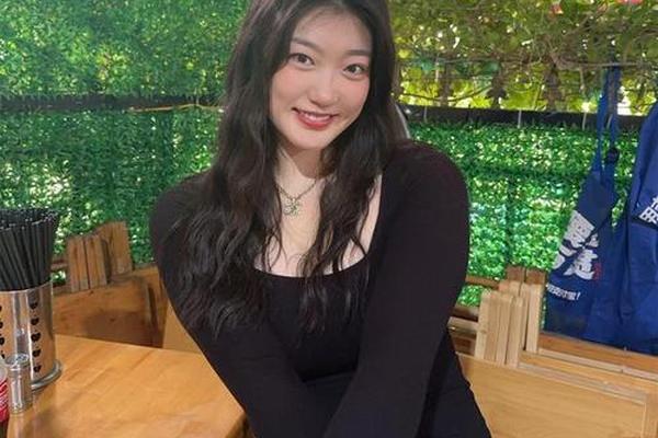 无缘亚洲杯 李梦第一时间回应宫鲁鸣 连说4个感谢 让人泪目 无缘亚洲杯 李梦第一时间回应宫鲁鸣 连说4个感谢 让人泪目
