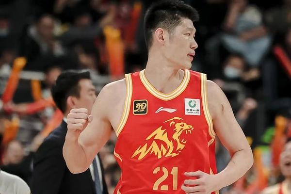 正式到位加强版胡金秋 将加盟广东队 这可是杜锋的夺冠法宝 国青队 正式到位加强版胡金秋 将加盟广东队 这可是杜锋的夺冠法宝 国青队