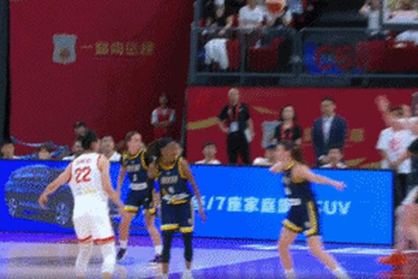 宫鲁鸣 张子宇和姚明差不多重 amp 摔一跤吓人一跳