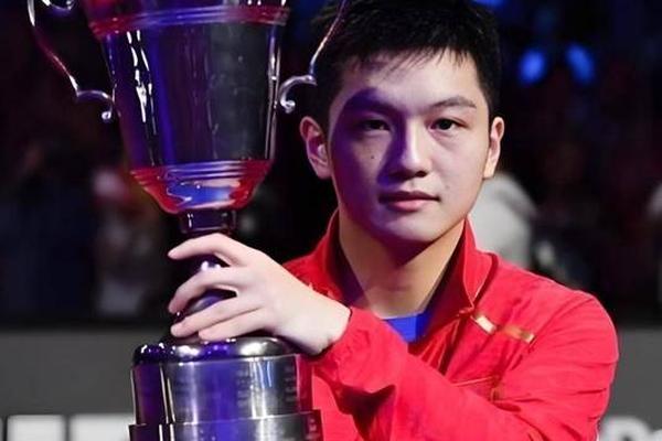 击败世界第一 6连胜 28岁樊振东无解 洛杉矶奥运会还靠他争冠男乒 击败世界第一 6连胜 28岁樊振东无解 洛杉矶奥运会还靠他争冠男乒