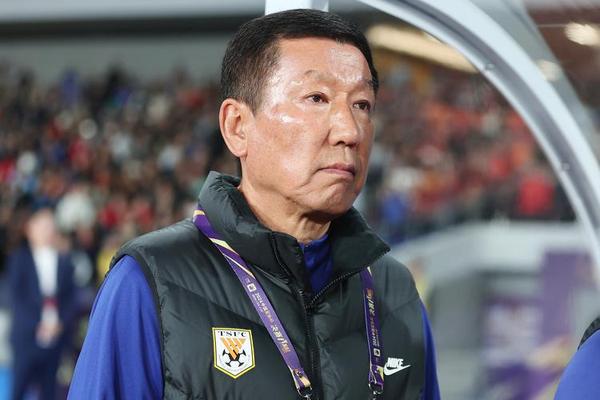 0比1天津 赛后批评球员没责任心 与强队1平5负 崔康熙大势已去 0比1天津 赛后批评球员没责任心 与强队1平5负 崔康熙大势已去