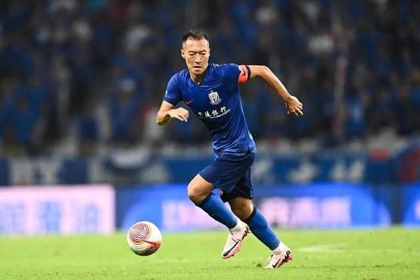 申花争冠遇打击 米内罗肌腱断裂伤缺4个月 球迷要求换外援上海申花 年轻球员 申花争冠遇打击 米内罗肌腱断裂伤缺4个月 球迷要求换外援上海申花 年轻球员