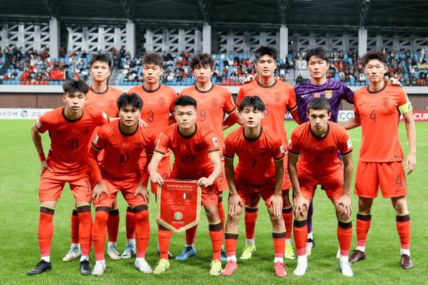 国足避免跌破世界前100名身位尴尬 东亚杯 巴林队 亚洲杯小组赛 国足避免跌破世界前100名身位尴尬 东亚杯 巴林队 亚洲杯小组赛