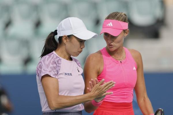 WTA500女王杯双打 张帅组合连续两场双抢七过关 晋级四强 八强