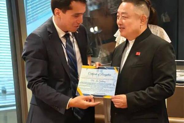 刘国梁 非常荣幸成为首位联合国运动会亲善大使 乒乓球 刘国梁 非常荣幸成为首位联合国运动会亲善大使 乒乓球
