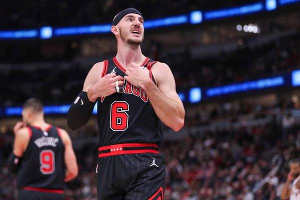 卡鲁索成为NBA总决赛历史上首位单场至少20分5助攻的替补球员 步行者队 步行者主场 恩里科