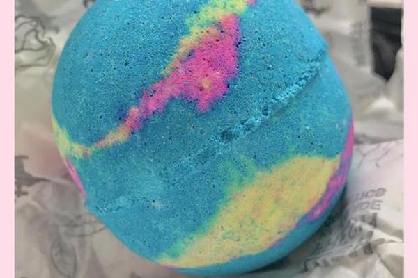 彩虹屁、满天星……这些网红泡澡球你用过吗? 彩虹屁、满天星……这些网红泡澡球你用过吗?