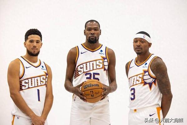 ESPN记者爆料 杜兰特心仪这3支球队 2因素成小帅重点考虑因素 哈登 ESPN记者爆料 杜兰特心仪这3支球队 2因素成小帅重点考虑因素 哈登