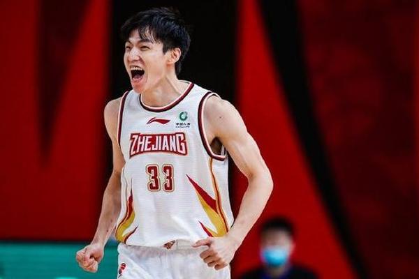 签了签了 休赛期第一笔顶薪合同 MVP级别国字号后卫 吴前 签了签了 休赛期第一笔顶薪合同 MVP级别国字号后卫 吴前
