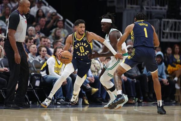 哈利 10年开始看NBA 当年看独行侠夺冠 amp 哈利 10年开始看NBA 当年看独行侠夺冠 amp