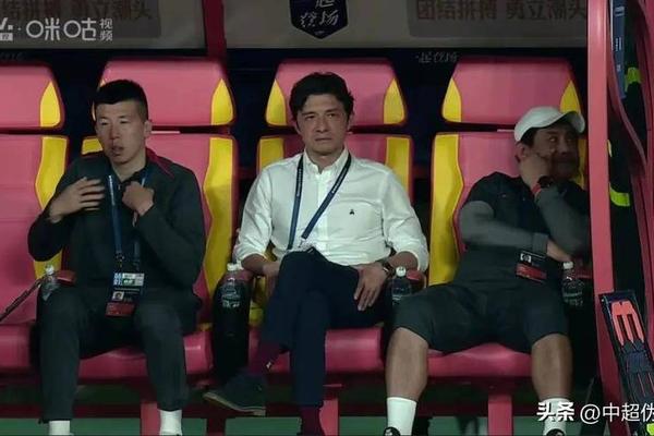 中超下课第3人 曝亚泰解雇50岁主帅谢晖 11轮仅1胜 3连败后垫底 中超下课第3人 曝亚泰解雇50岁主帅谢晖 11轮仅1胜 3连败后垫底