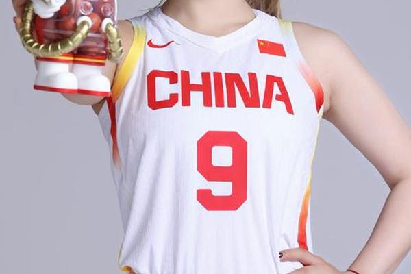李梦回应无缘亚洲杯 这个时候只能说出感谢 来时的路告一段落 征战 李梦回应无缘亚洲杯 这个时候只能说出感谢 来时的路告一段落 征战