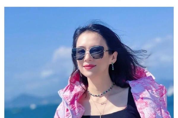 汪峰估计要失眠了 不是与森林北吵架 而是看到章子怡走红地毯娱乐圈 汪峰估计要失眠了 不是与森林北吵架 而是看到章子怡走红地毯娱乐圈
