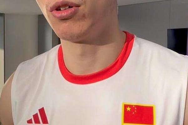 男排队长江川 会享受短暂的快乐 希望大家继续支持中国队 江川 男排队长江川 会享受短暂的快乐 希望大家继续支持中国队 江川