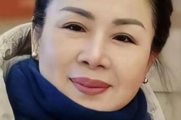 74岁老人被女儿送养老院 偷偷将800万股票清空 3个月后女儿笑了 李红 74岁老人被女儿送养老院 偷偷将800万股票清空 3个月后女儿笑了 李红
