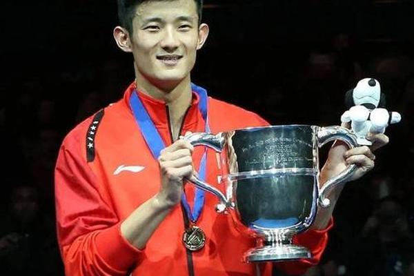 羽坛移动的长城 低调的羽球行僧谌龙 国羽 林丹 羽坛移动的长城 低调的羽球行僧谌龙 国羽 林丹