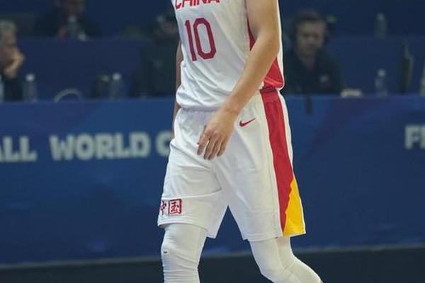 周鹏与00后的7道代沟 奥运 深圳队 cba 周鹏与00后的7道代沟 奥运 深圳队 cba