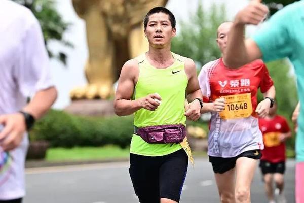 贵阳马拉松这18坡 请大声喊出来 全马 贵马 贵阳马拉松这18坡 请大声喊出来 全马 贵马