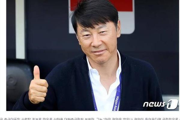 申台龙 没收到中国队邀请 如果我来执教有信心能取得好成绩 国足 申台龙 没收到中国队邀请 如果我来执教有信心能取得好成绩 国足