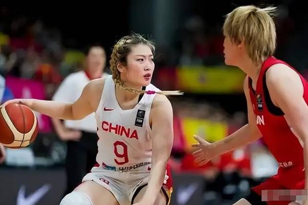 突发 宫鲁鸣亲承李梦缺席亚洲杯 李月汝存疑 三分或成破局点国青 突发 宫鲁鸣亲承李梦缺席亚洲杯 李月汝存疑 三分或成破局点国青