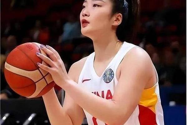 伤病影响备战 长期脱队训练 宫鲁鸣确认李梦缺席今夏女篮亚洲杯 李梦 伤病影响备战 长期脱队训练 宫鲁鸣确认李梦缺席今夏女篮亚洲杯 李梦