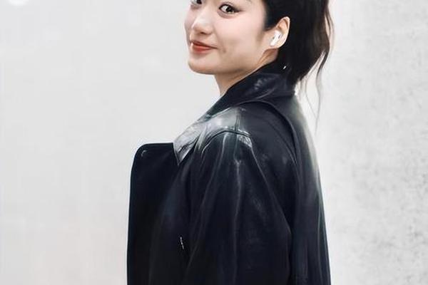 大胜波黑发布会 宫鲁鸣谈李梦缺席 大赞黄思静 张子宇征服对手 大胜波黑发布会 宫鲁鸣谈李梦缺席 大赞黄思静 张子宇征服对手