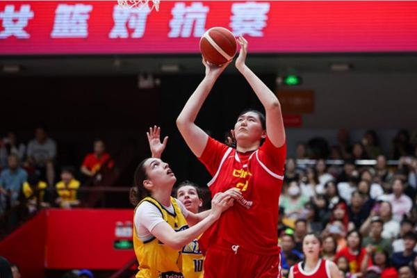 张子宇两战高效34 14 与韩旭双塔战术初见成效 有望出战亚洲杯 张子宇两战高效34 14 与韩旭双塔战术初见成效 有望出战亚洲杯