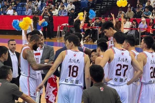 爆料广东队重磅引援 顶级前锋要加入 杜锋有帮手了 cba 爆料广东队重磅引援 顶级前锋要加入 杜锋有帮手了 cba