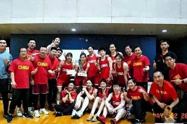中国女篮新三叉戟出世 女姚明带队PK日本 宫鲁鸣不装摊牌了 奥运会 中国女篮新三叉戟出世 女姚明带队PK日本 宫鲁鸣不装摊牌了 奥运会