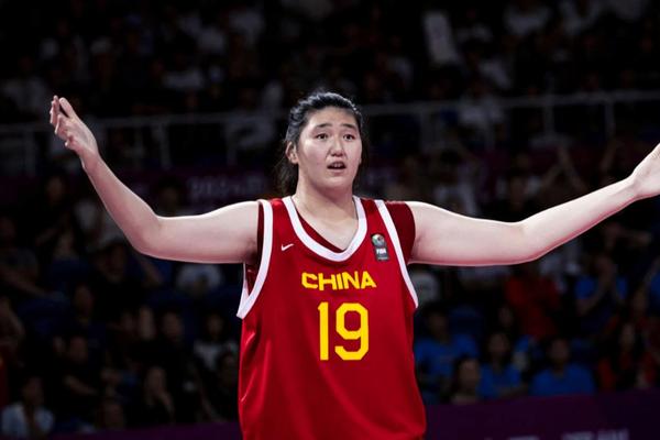 女篮热身赛 中国101 55波黑 张子宇首秀砍18分全队最高 女篮热身赛 中国101 55波黑 张子宇首秀砍18分全队最高
