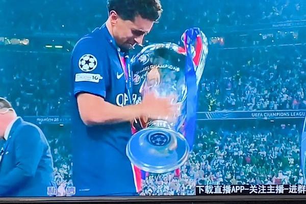 马克龙 祝贺大巴黎 今晚巴黎成为了欧洲的首都 欧冠