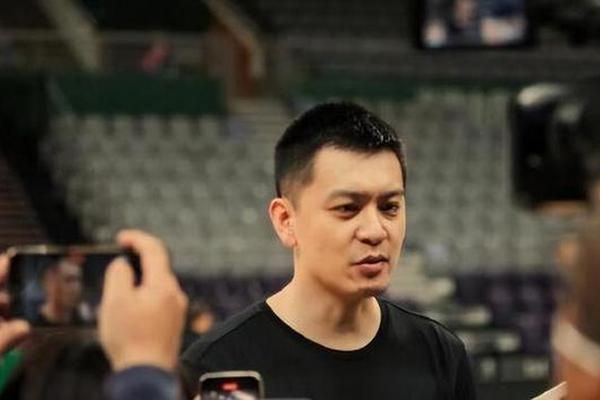 合同正式到期 广东防守大闸或被杜锋放弃 下赛季有望重回辽篮杨鸣 广东宏远 合同正式到期 广东防守大闸或被杜锋放弃 下赛季有望重回辽篮杨鸣 广东宏远