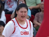 依然是内线bug 张子宇家乡首秀16分钟 9中7高效砍下16分7板 中国女篮