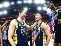 朱芳雨抢CBA兰德尔陈国豪 广东有2大筹码 一个胡明轩 一个徐杰