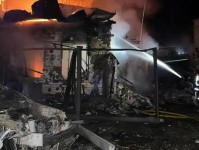 谁在给俄军情报 凌晨5点致命一击 钻地弹击穿爆炸142枚西方导弹 战机