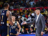 预定老将合同 15年CBA老将不退役 三分打动杜锋 让出队长位置