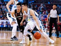 辽宁险胜北京总分1-0 郭少13+7+10哈德森29+4+4 