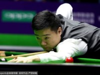 斯诺克大奖赛丁俊晖单杆134分5-3胜 半决赛将战塞尔比