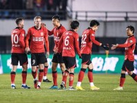 甬超颁奖 冠亚军队伍出征浙超