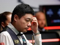 丁俊晖 愿意和球迷探讨二次出杆 去年打破冠军荒很激动