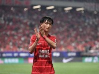 国足急需 29岁杨明洋拥3大优点 踢印尼或成主力 8号位理想人选