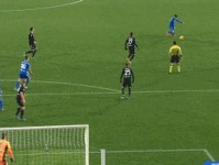 GIF-尤文2-0恩波利第一球 曼朱暴力头槌造乌龙