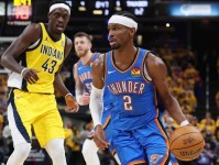 SGA成NBA第4个单赛季至少15场季后赛砍30比球员 比肩乔丹科比大梦 步行者队 迈克尔