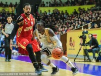 广厦101-89深圳总比分2-1 福特森38+7+9萨神29+16