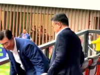 错怪宋凯了 世预赛期间足协曾两动议换掉伊万 但却被否决了 马德兴