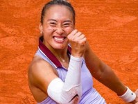 37岁老将女王杯封后诞生 难忘今削 热梗 郑钦文会退出柏林赛凯斯