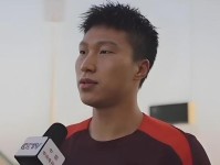 杨泽翔致歉 对不起 争议点球后难以释怀 作为亲历者比谁都愧疚