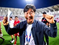 国足换帅在即 印尼前主帅申台龙成热门人选 球迷力挺高洪波 东亚杯